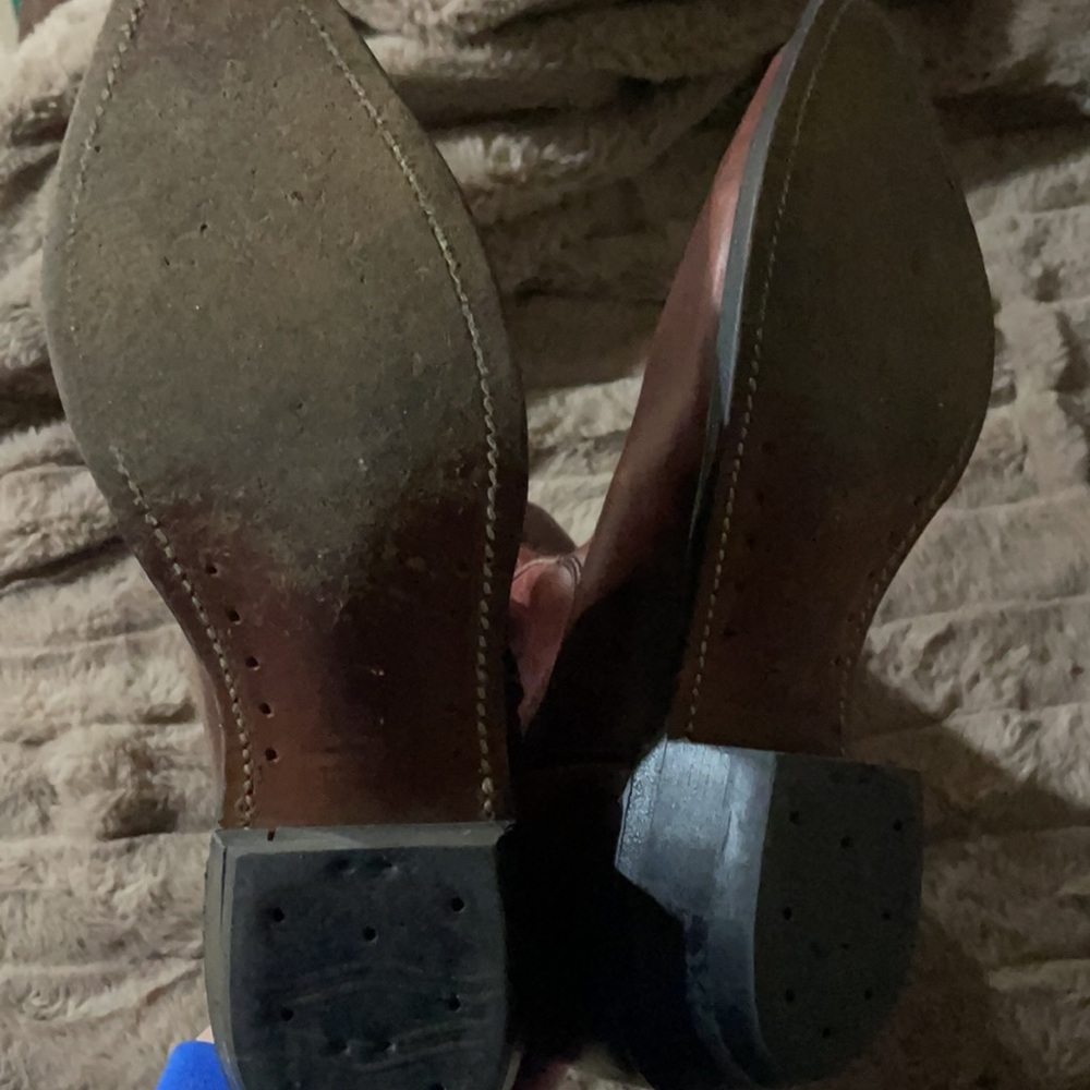 Boots - Picture 4 of 11